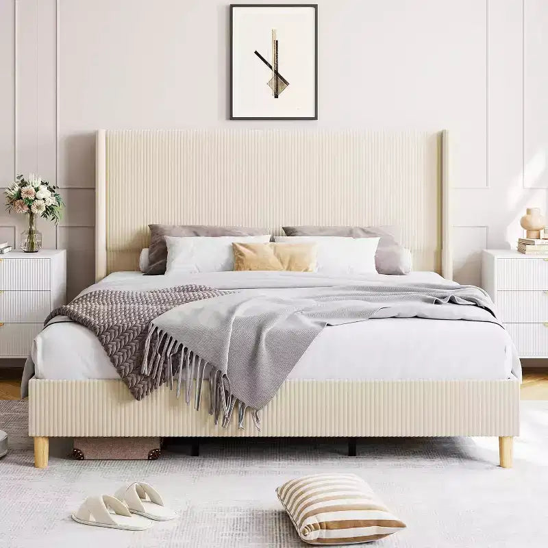Telaio letto a piattaforma imbottito in velluto a coste beige matrimoniale, testiera con alette, per 2