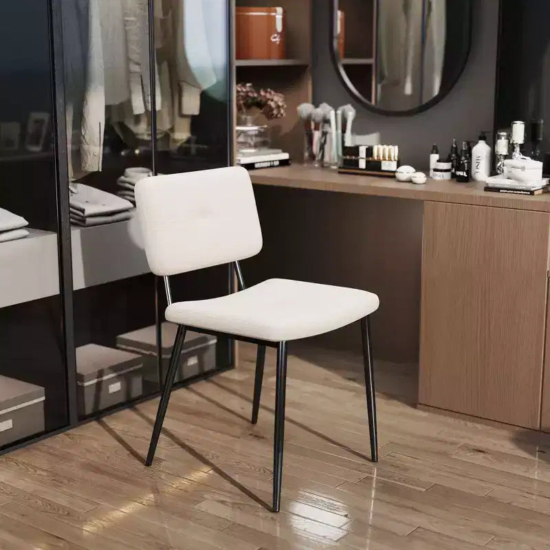 Sedie da pranzo imbottite in tessuto beige, set da 4, senza braccioli, gambe in metallo nero
