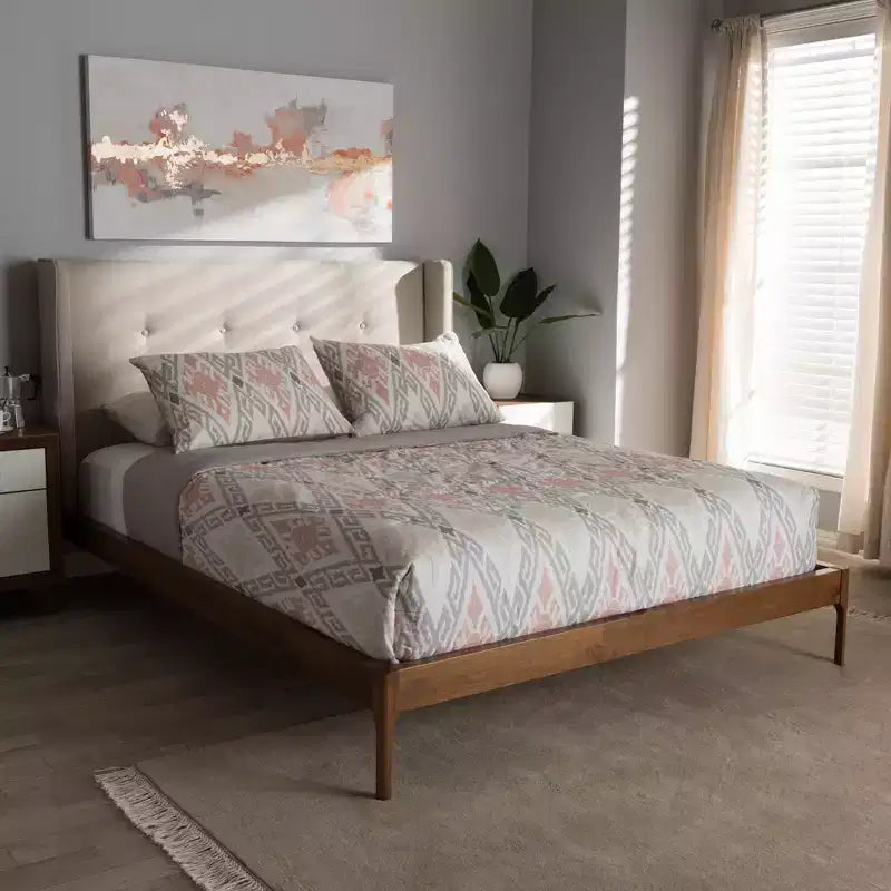 Letto a piattaforma trapuntato Beige Wingback – Moderno di metà secolo, Matrimoniale/King, 1-2 persone